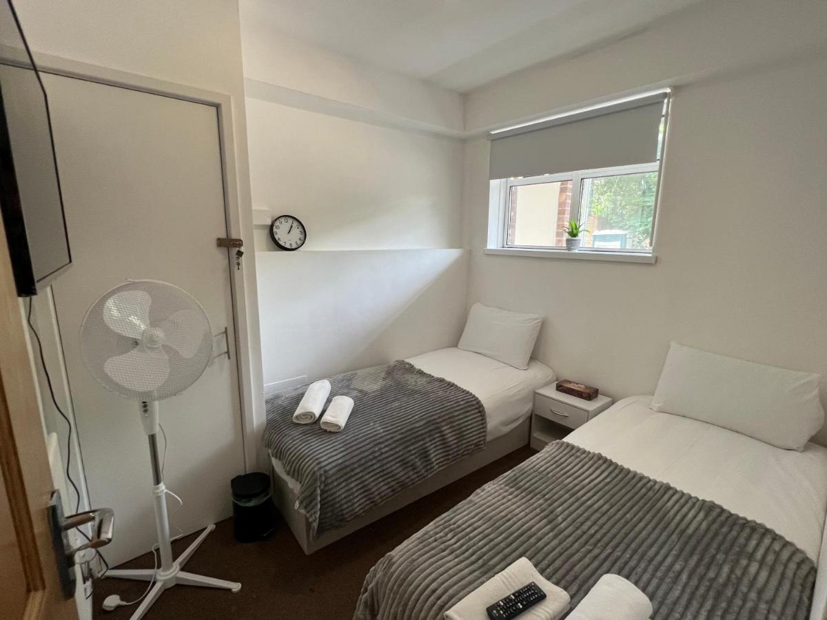 Lovely Budget Rooms In Camden - Kings Cross London Exterior photo